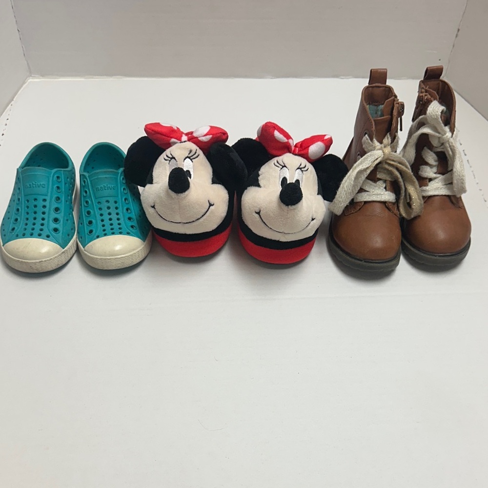 Kids size 5/6  Shoes bundle